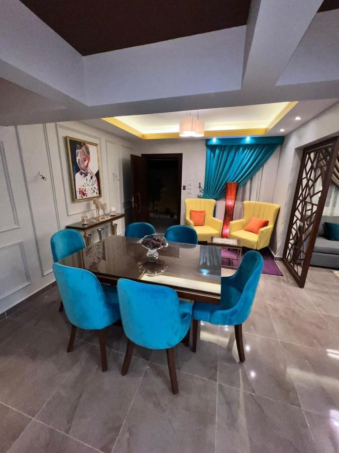 Luxury Flat With Garden And Private Entrance شقة فاخرة بحديقة و مدخل خاص El El Cairo Exterior foto