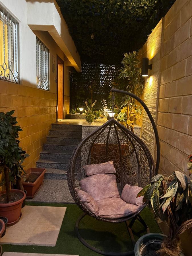 Luxury Flat With Garden And Private Entrance شقة فاخرة بحديقة و مدخل خاص El El Cairo Exterior foto