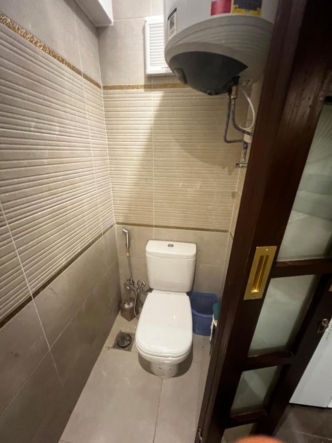 Luxury Flat With Garden And Private Entrance شقة فاخرة بحديقة و مدخل خاص El El Cairo Exterior foto