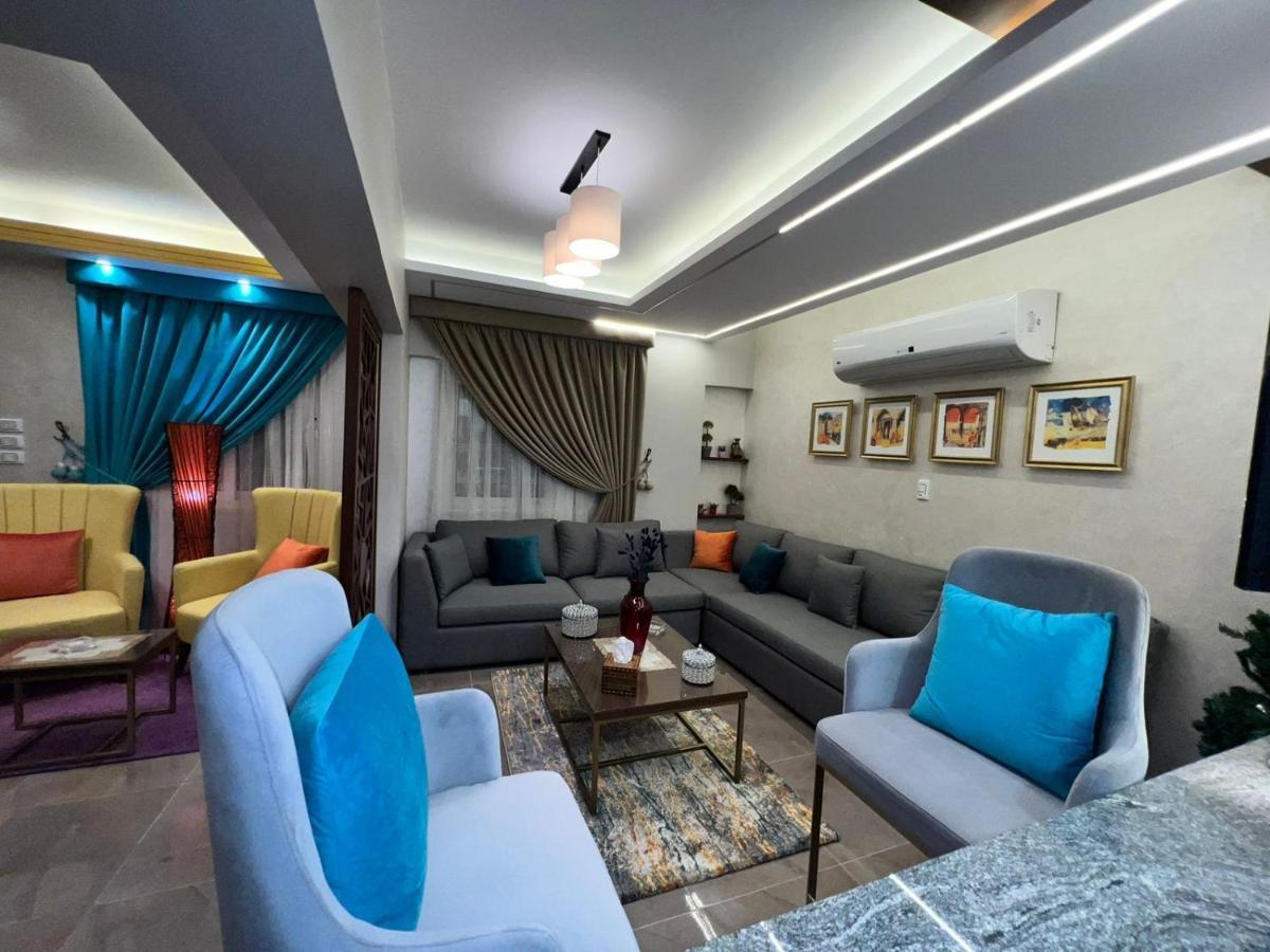 Luxury Flat With Garden And Private Entrance شقة فاخرة بحديقة و مدخل خاص El El Cairo Exterior foto